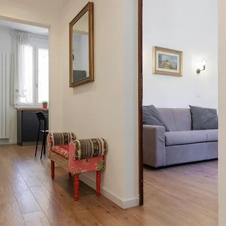 Santa Croce Elegant Apartment-2